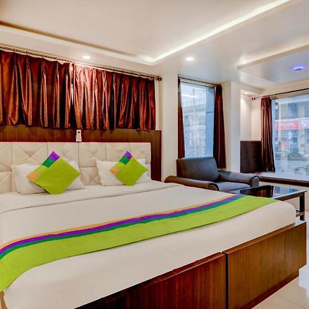 Sheldon Hotel Kolkata Bagian luar foto