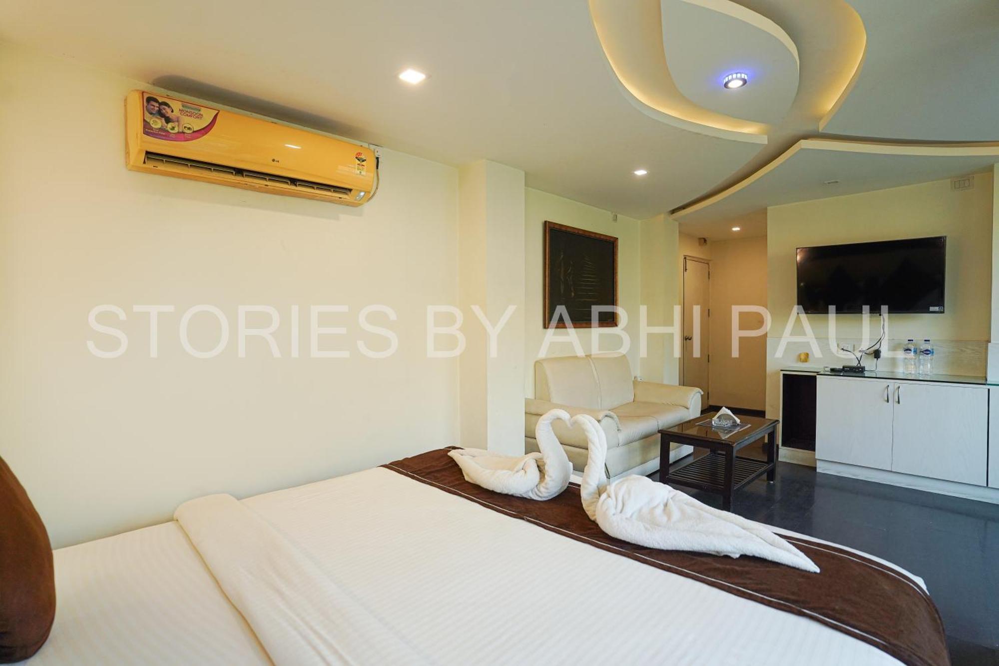 Sheldon Hotel Kolkata Bagian luar foto