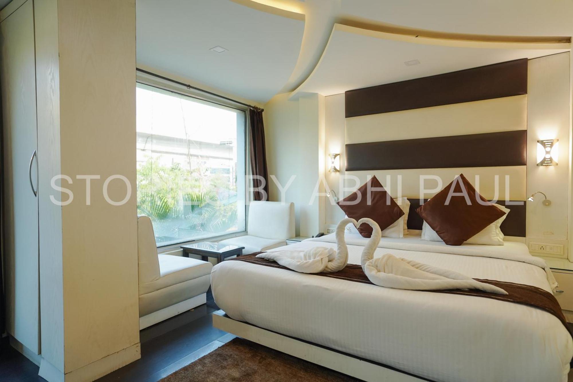 Sheldon Hotel Kolkata Bagian luar foto