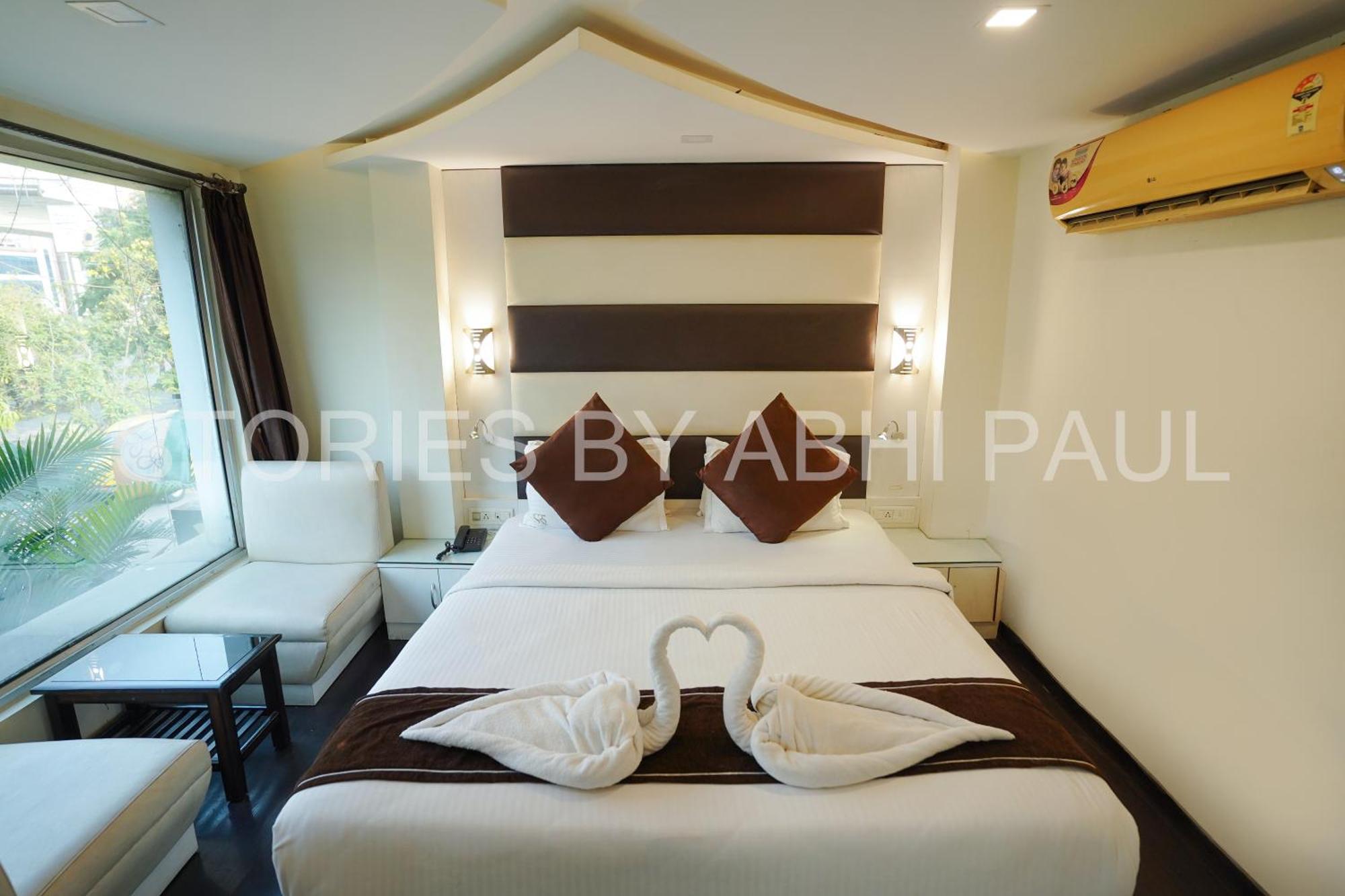 Sheldon Hotel Kolkata Bagian luar foto