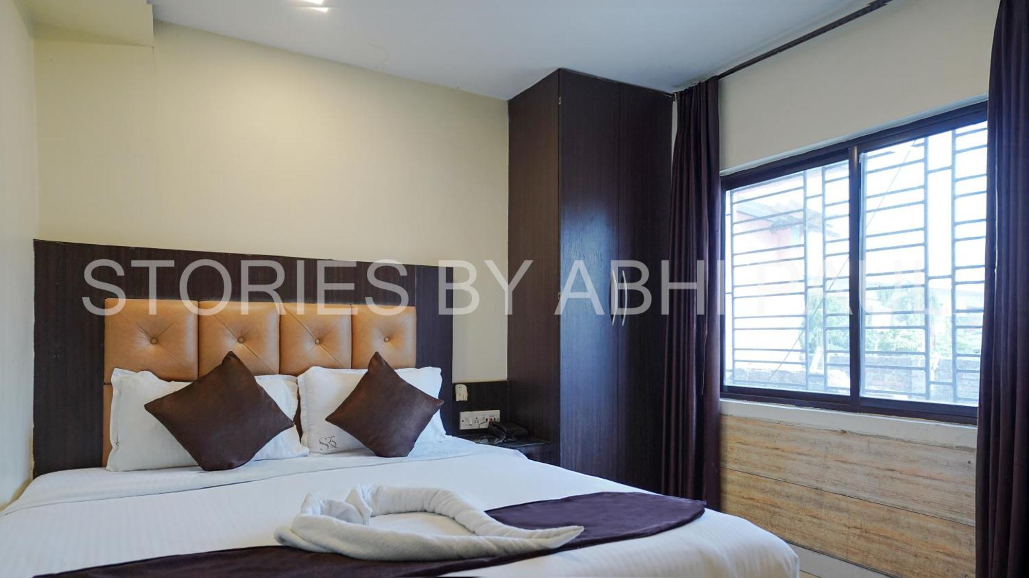 Sheldon Hotel Kolkata Bagian luar foto