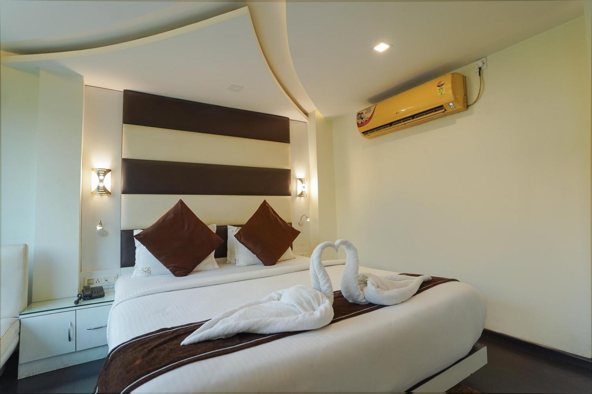 Sheldon Hotel Kolkata Bagian luar foto