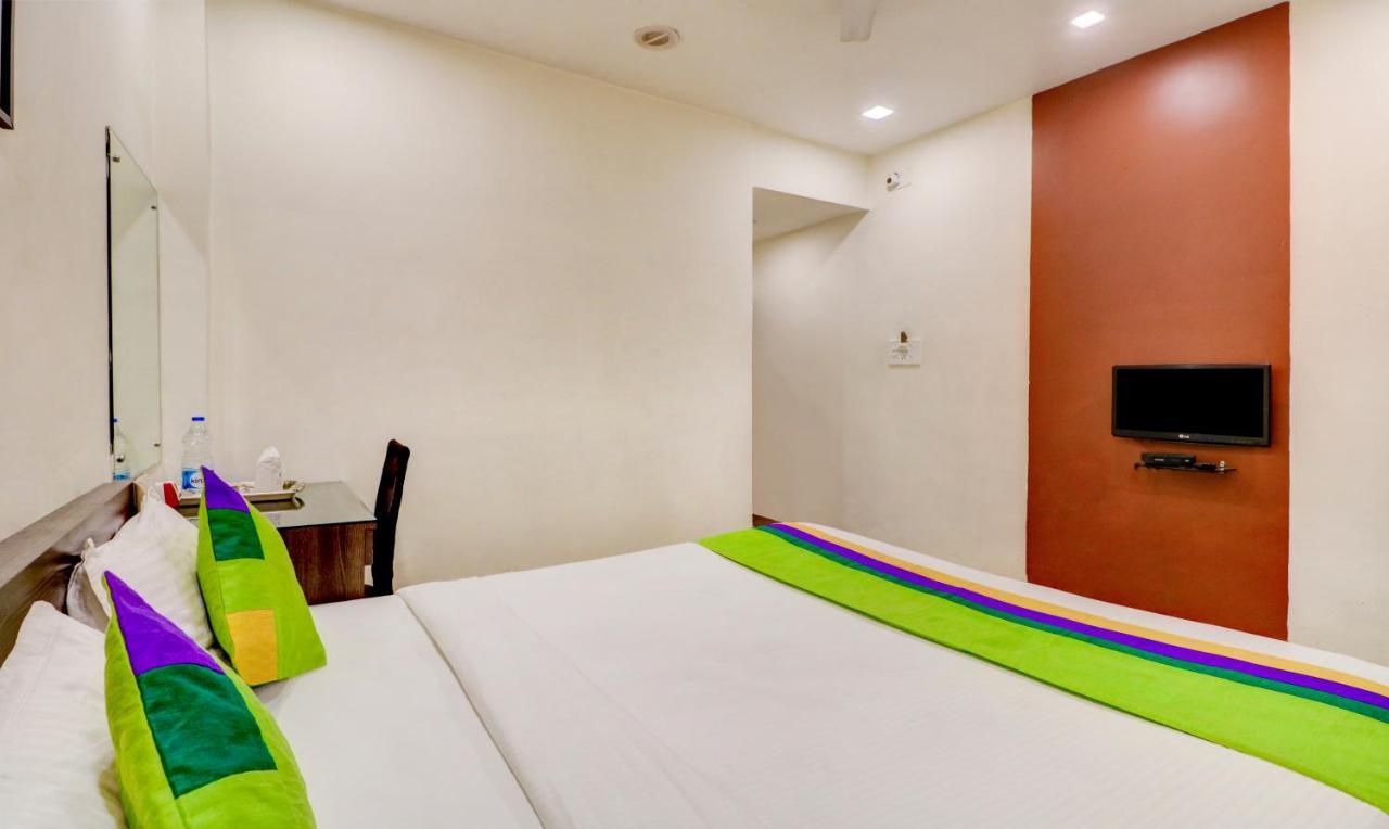 Sheldon Hotel Kolkata Bagian luar foto