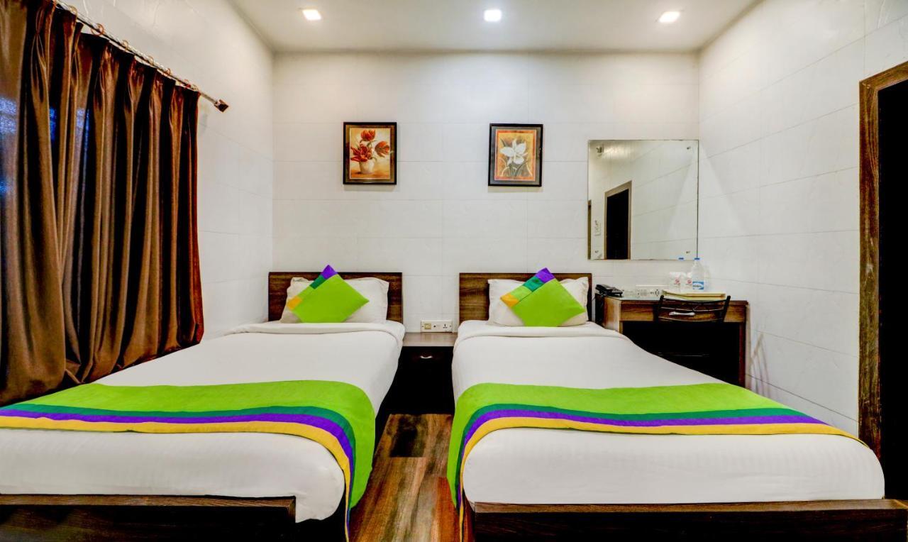 Sheldon Hotel Kolkata Bagian luar foto
