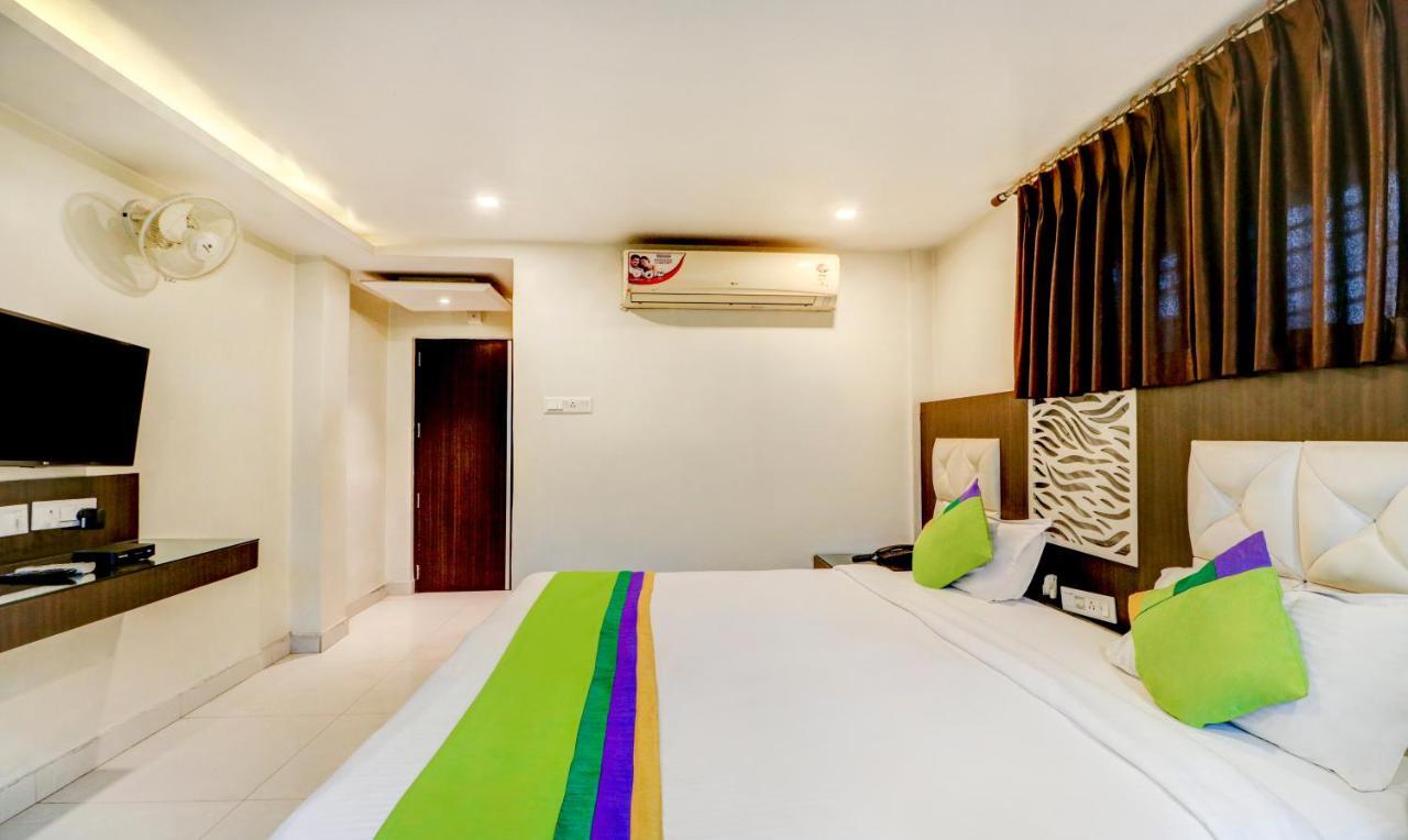 Sheldon Hotel Kolkata Bagian luar foto