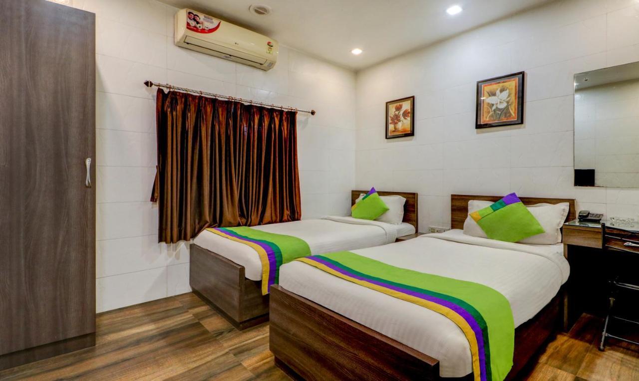 Sheldon Hotel Kolkata Bagian luar foto