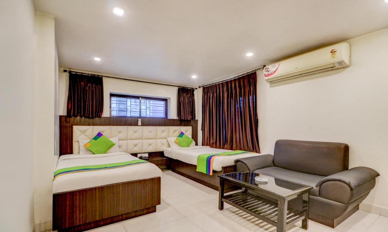 Sheldon Hotel Kolkata Bagian luar foto