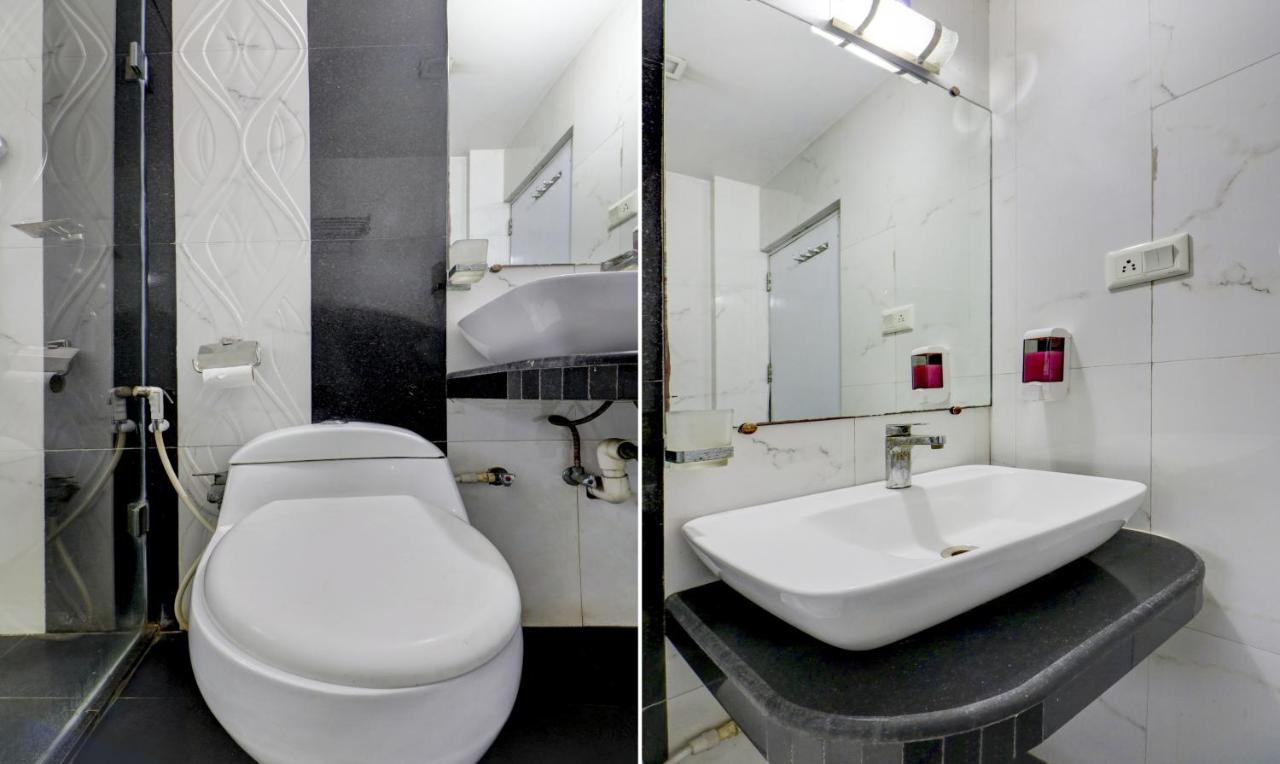 Sheldon Hotel Kolkata Bagian luar foto